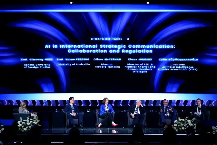 Stratcom Zirvesi'nde Yapay Zeka ve Küresel İşbirliği